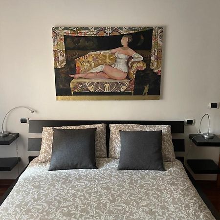 Apartament The Olivetti Apt Caserta Zewnętrze zdjęcie