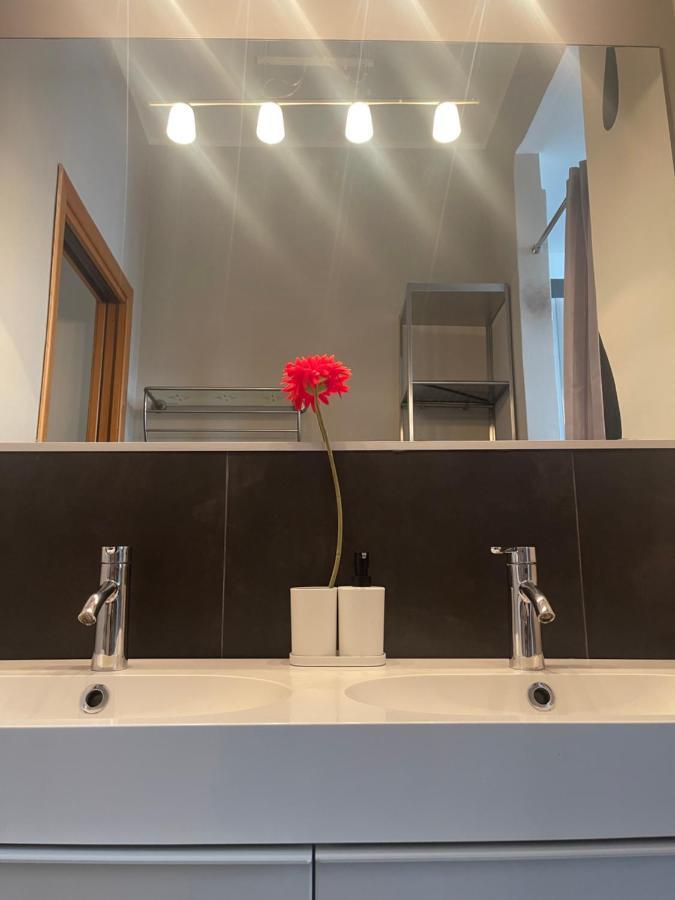 Apartament The Olivetti Apt Caserta Zewnętrze zdjęcie